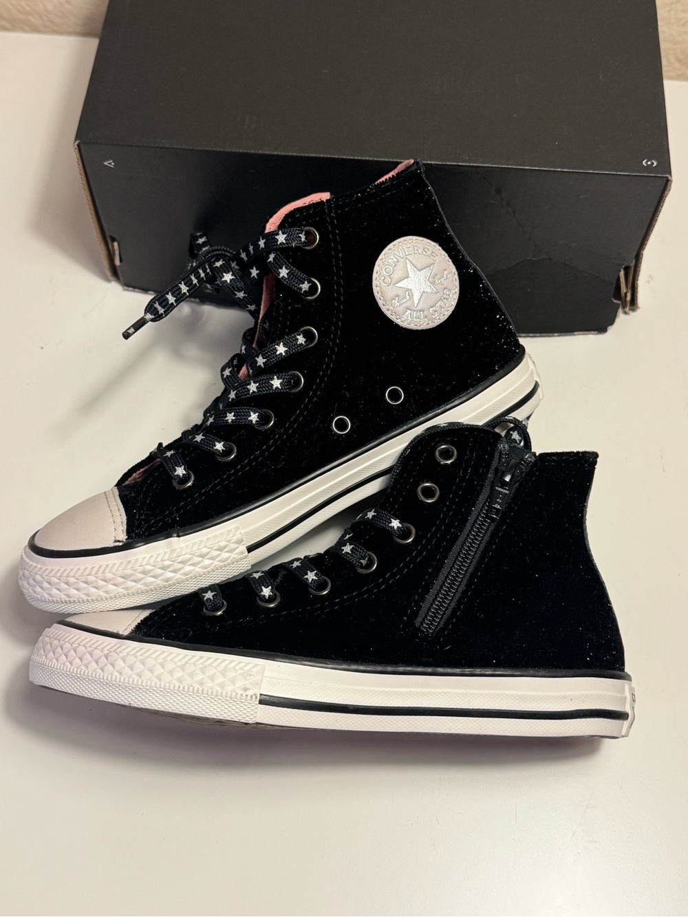 Converse Chuck Taylor All Star High Top Black Velvet Star Lace Zip Junior Size 2